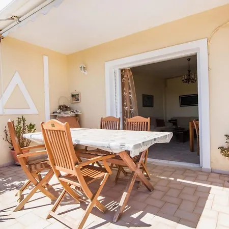 Leonidas House With Sea View خانيا